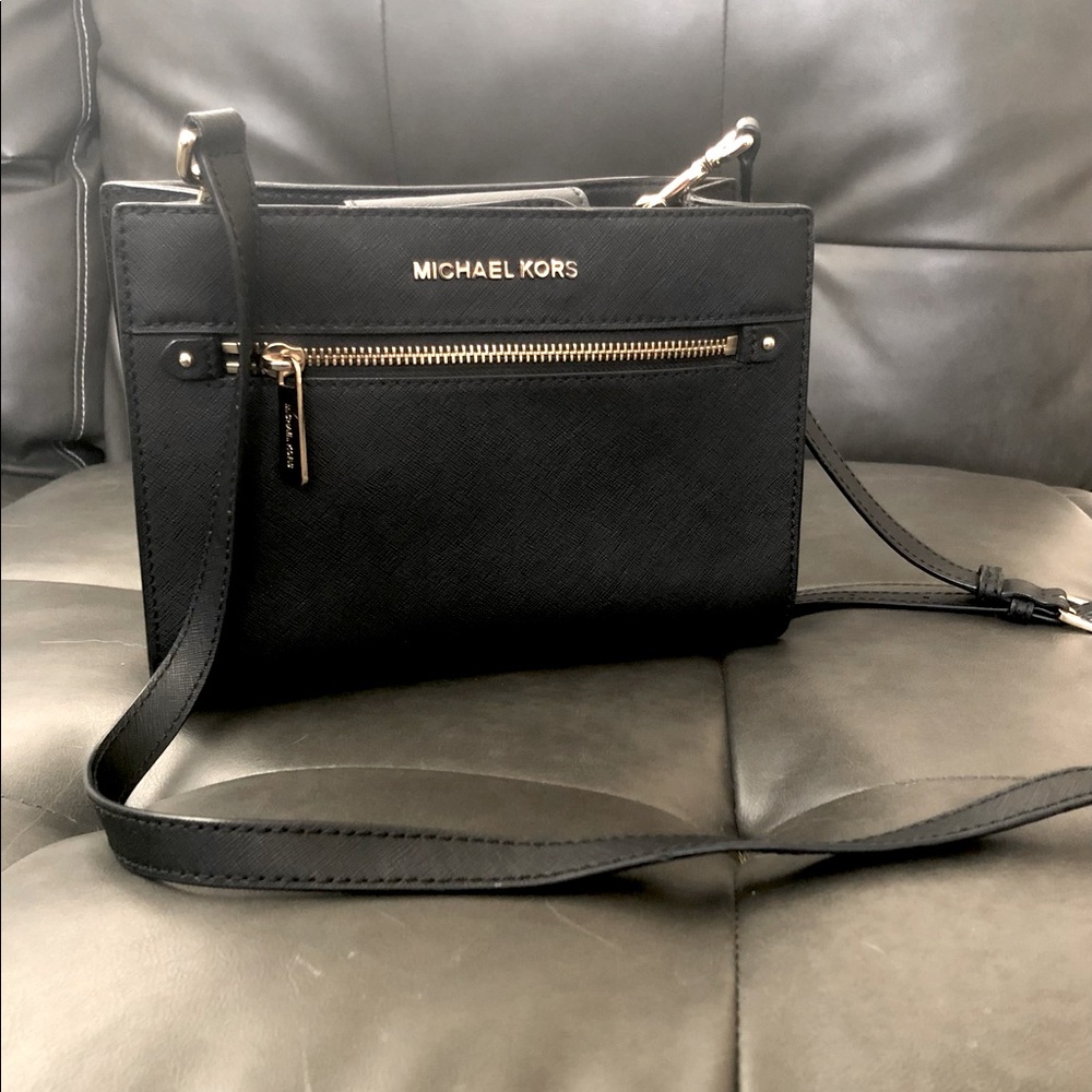 Michael Kors crossbody purse